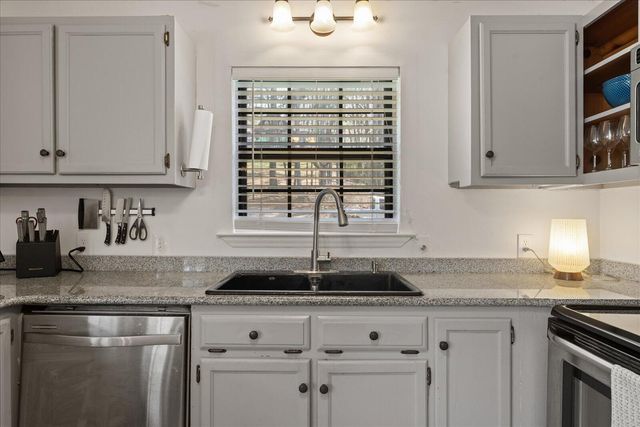 1819 Pine Needles Trail, Chattanooga, TN 37421