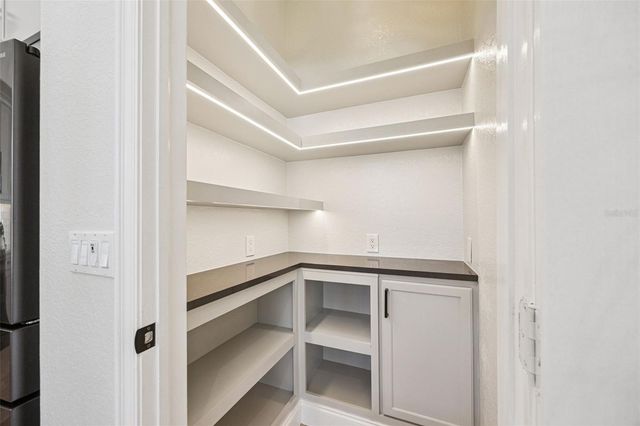 3868 HUNTERS ISLE DR, Orlando, FL 32837