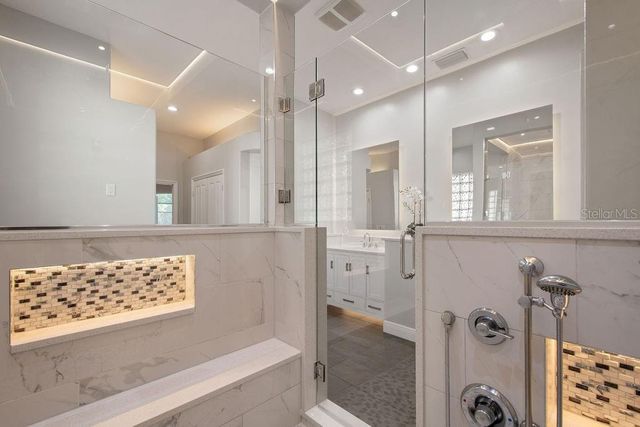 3868 HUNTERS ISLE DR, Orlando, FL 32837