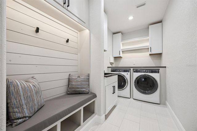 3868 HUNTERS ISLE DR, Orlando, FL 32837