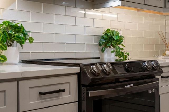 3868 HUNTERS ISLE DR, Orlando, FL 32837