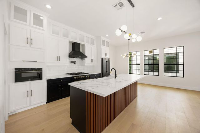 1716 Erin Street, Houston, TX 77009