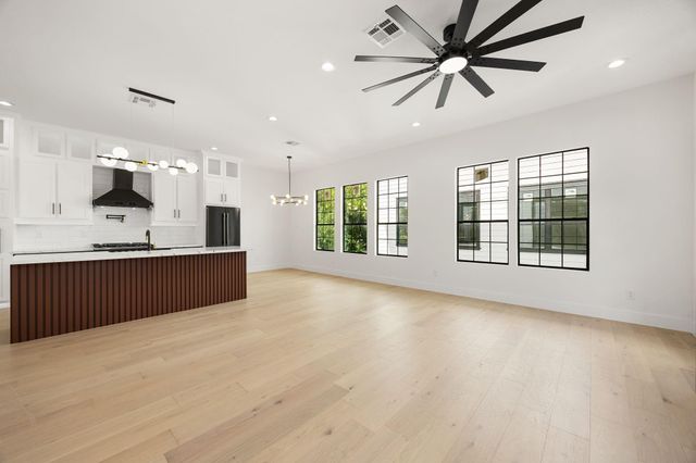 1716 Erin Street, Houston, TX 77009