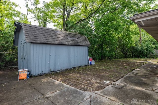 2648 Parklawn Drive, Kettering, OH 45440