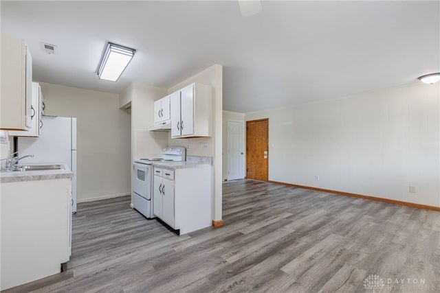 2648 Parklawn Drive, Kettering, OH 45440