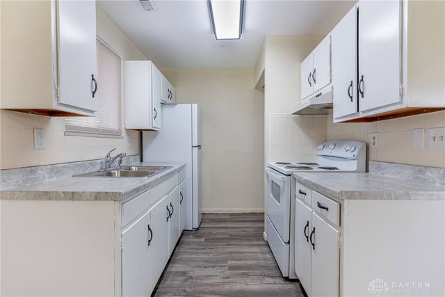 2648 Parklawn Drive, Kettering, OH 45440