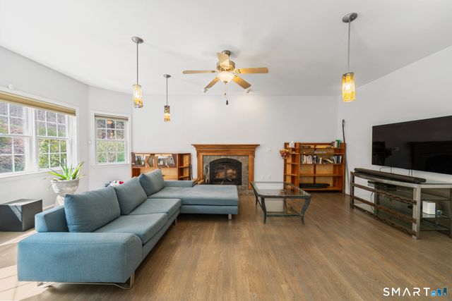 83 Valley Stream Lane, Southbury, CT 06488