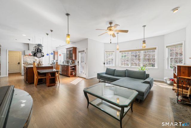 83 Valley Stream Lane, Southbury, CT 06488