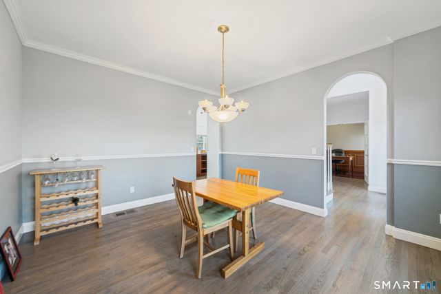 83 Valley Stream Lane, Southbury, CT 06488