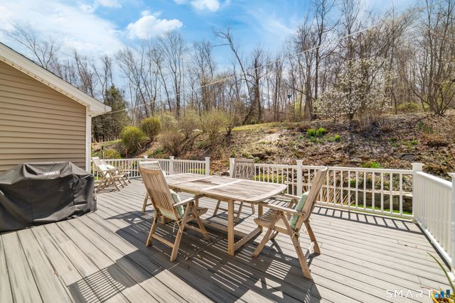 83 Valley Stream Lane, Southbury, CT 06488