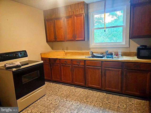 451 HARMISON LN, Romney, WV 26757