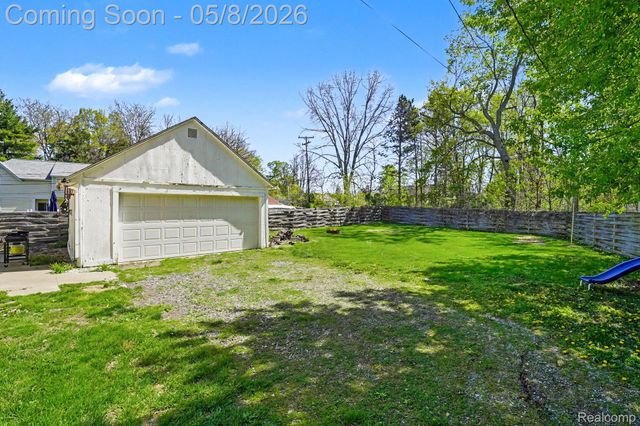 409 Fleming Street, Howell, MI 48843