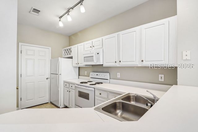 4 Indigo Run Dr Apt 3711, Hilton Head Island, SC 29926
