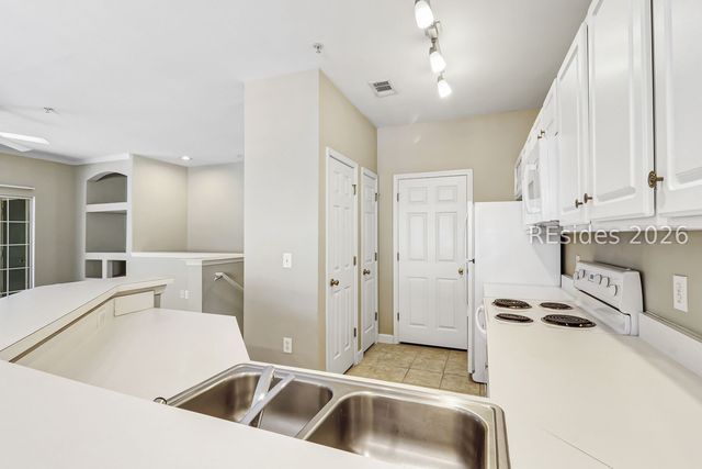 4 Indigo Run Dr Apt 3711, Hilton Head Island, SC 29926