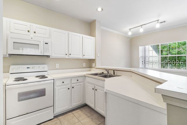 4 Indigo Run Dr Apt 3711, Hilton Head Island, SC 29926
