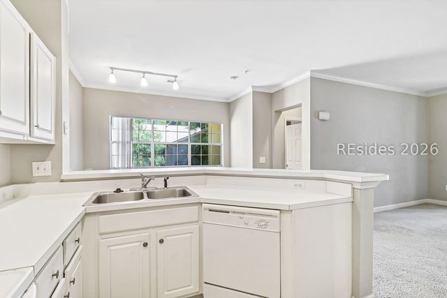 4 Indigo Run Dr Apt 3711, Hilton Head Island, SC 29926
