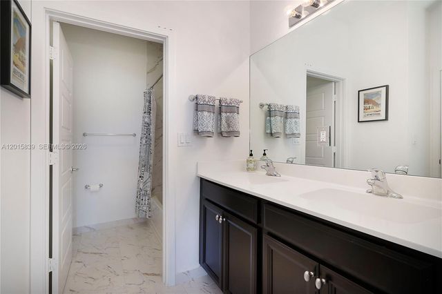 17641 SW 153rd Ct _, Miami, FL 33187