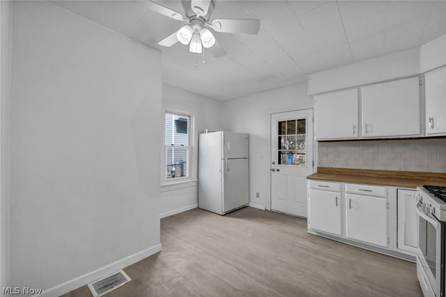 1729 Newberry Street, Cuyahoga Falls, OH 44221