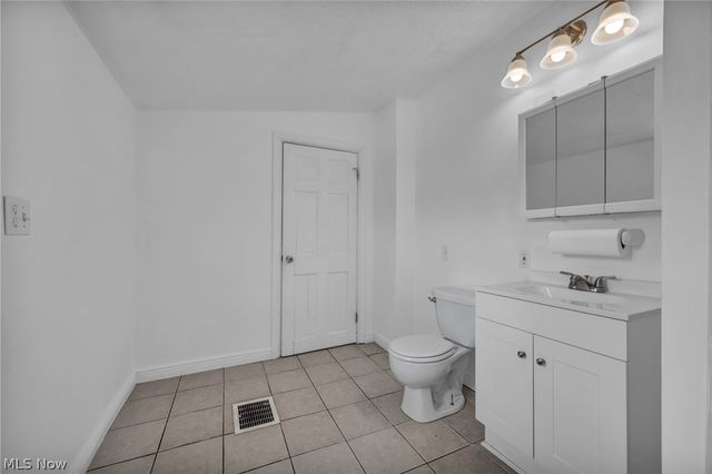 1729 Newberry Street, Cuyahoga Falls, OH 44221