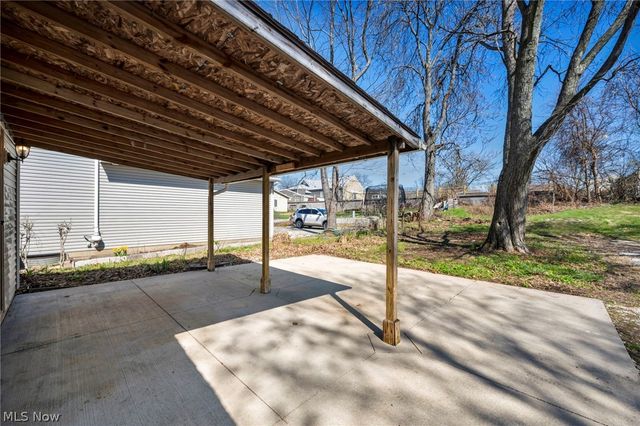 1729 Newberry Street, Cuyahoga Falls, OH 44221