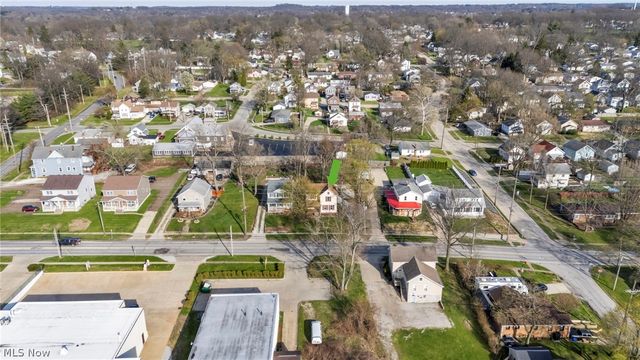 1729 Newberry Street, Cuyahoga Falls, OH 44221