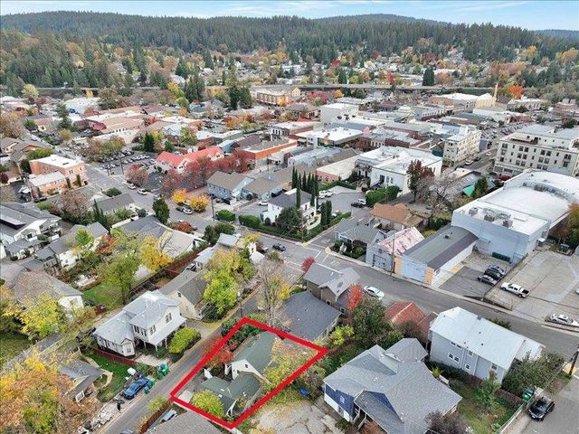 206 N Church St, Grass Valley, CA 95945