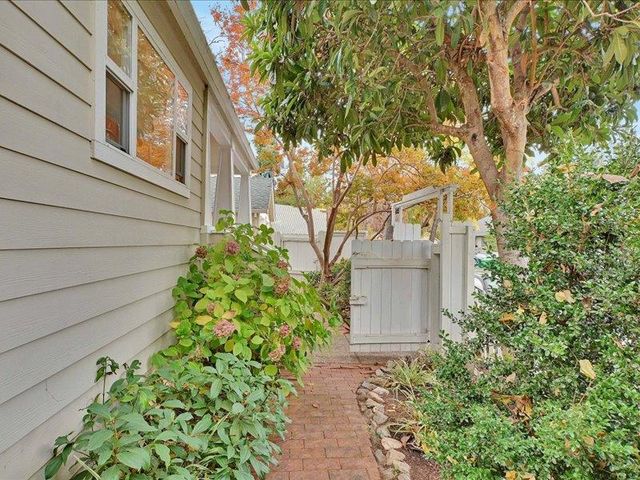 206 N Church St, Grass Valley, CA 95945