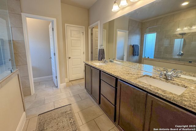 444 Whistlers Way, Spring Branch, TX 78070