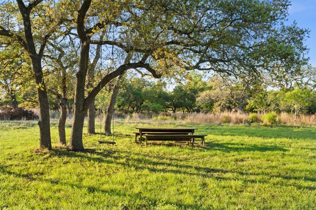 2660 Elder Hill RD, Driftwood, TX 78619