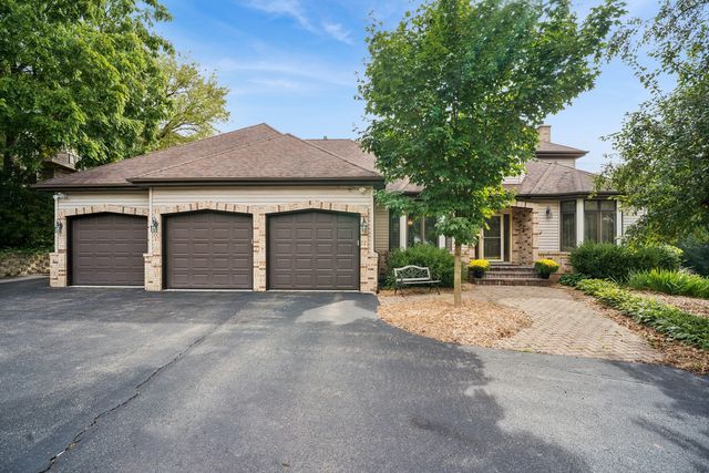 26165 N Greenbriar Court, Lake Barrington, IL 60084