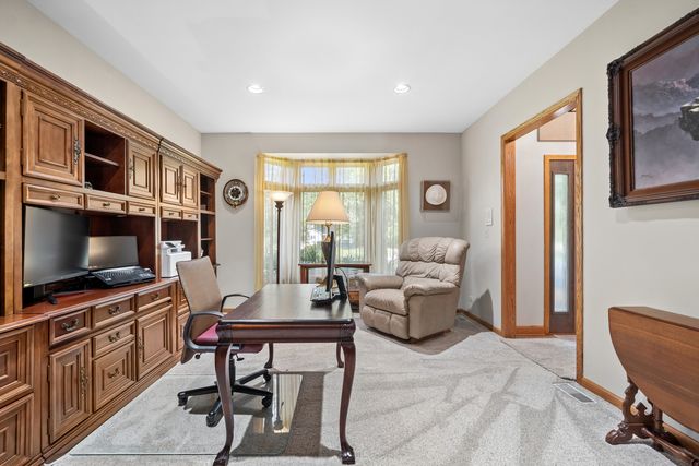 26165 N Greenbriar Court, Lake Barrington, IL 60084