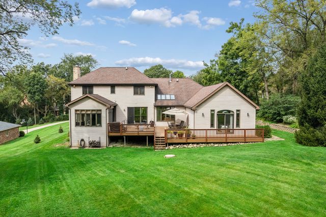 26165 N Greenbriar Court, Lake Barrington, IL 60084
