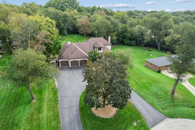 26165 N Greenbriar Court, Lake Barrington, IL 60084