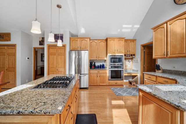 26165 N Greenbriar Court, Lake Barrington, IL 60084