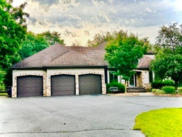 26165 N Greenbriar Court, Lake Barrington, IL 60084