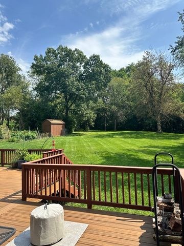 26165 N Greenbriar Court, Lake Barrington, IL 60084