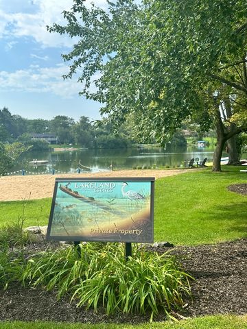 26165 N Greenbriar Court, Lake Barrington, IL 60084