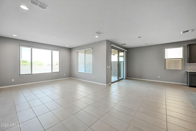 7144 W Coles Road, Laveen, AZ 85339