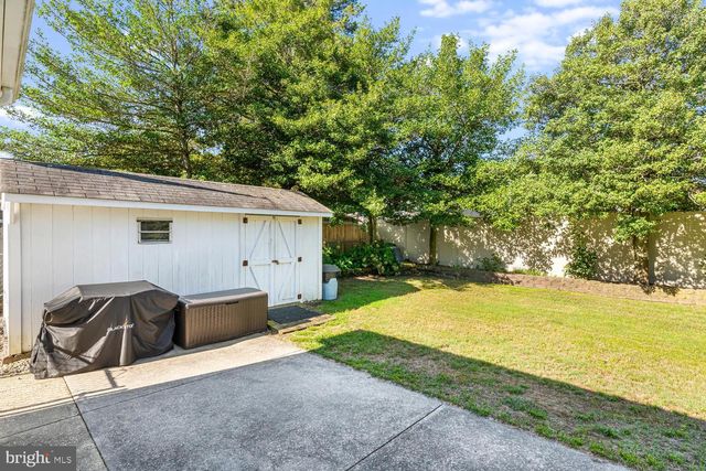 38 PINEHURST DR, Little Egg Harbor Twp, NJ 08087