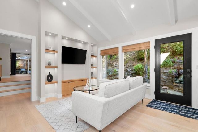 101 Endlich Drive, Santa Cruz, CA 95060