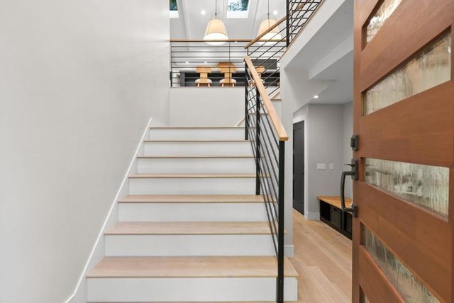 101 Endlich Drive, Santa Cruz, CA 95060