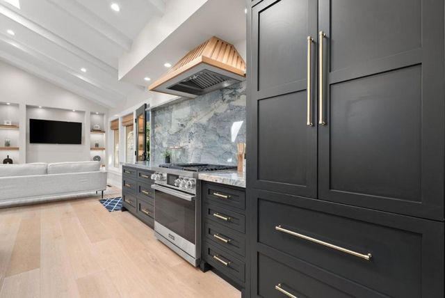 101 Endlich Drive, Santa Cruz, CA 95060