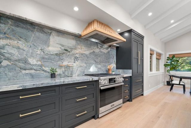 101 Endlich Drive, Santa Cruz, CA 95060