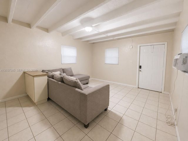 614 SW 10th Avenue 2, Homestead, FL 33030