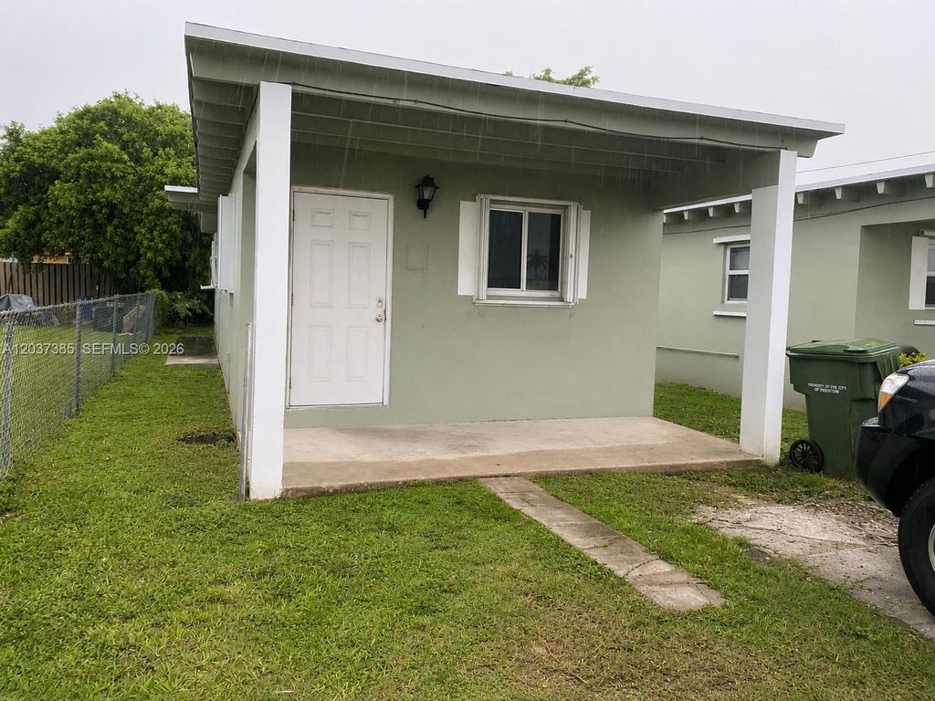 614 SW 10th Avenue 2, Homestead, FL 33030
