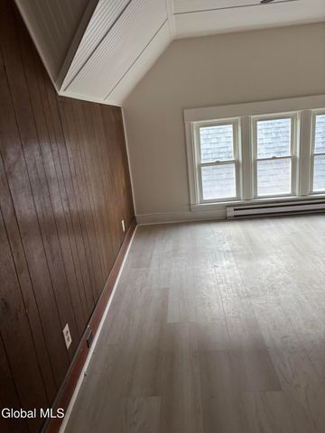 71 N Brandywine Avenue, Schenectady, NY 12307