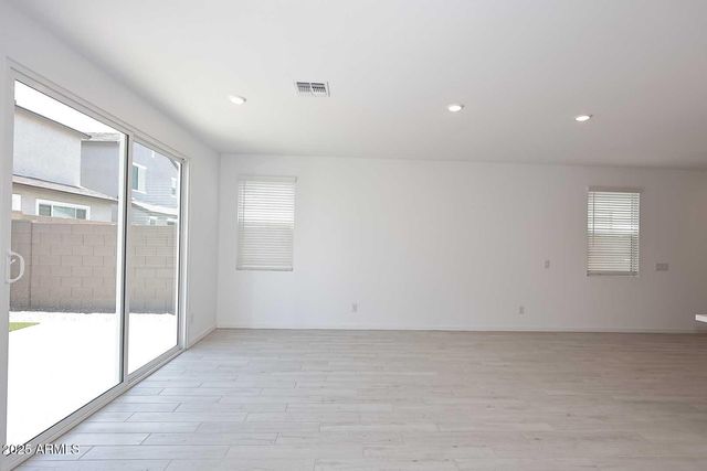 2460 W Rowel Road, Phoenix, AZ 85085