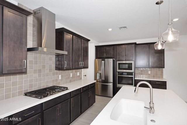 2460 W Rowel Road, Phoenix, AZ 85085