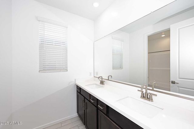 2460 W Rowel Road, Phoenix, AZ 85085