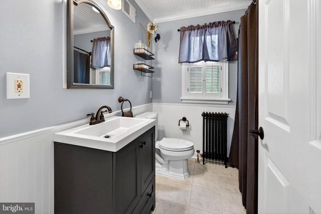 6 DAWES AVE, Trenton, NJ 08638
